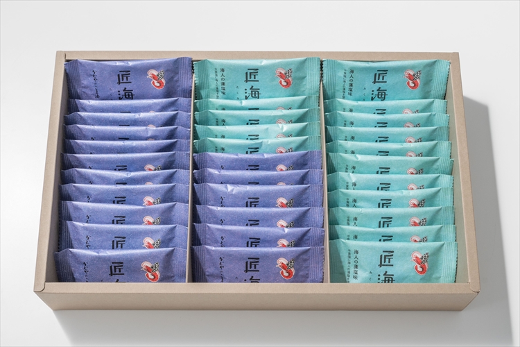 カルビー　かっぱえびせん匠海２種アソート　３３枚　☆