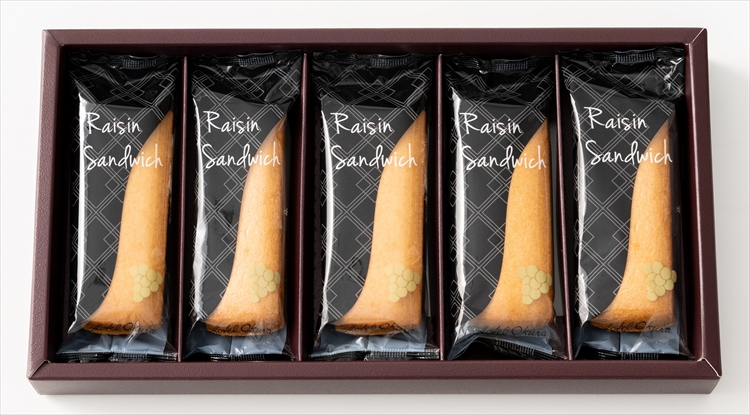 ホテルオークラ　レーズンサンド　５個　☆